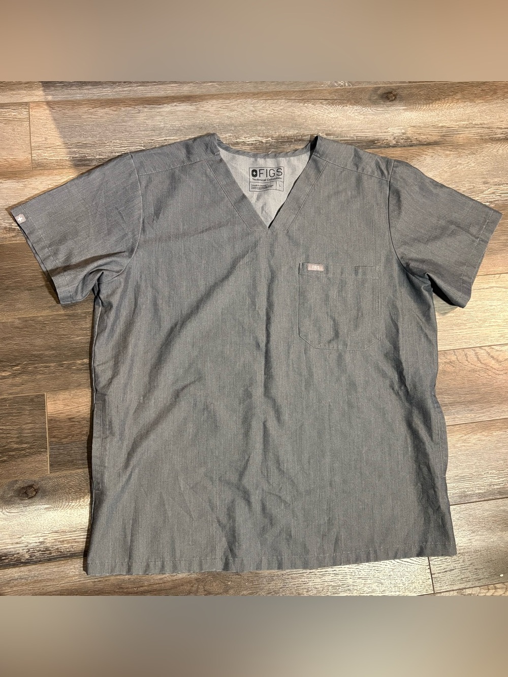 FIGS Chisec Three-Pocket Scrub Top L